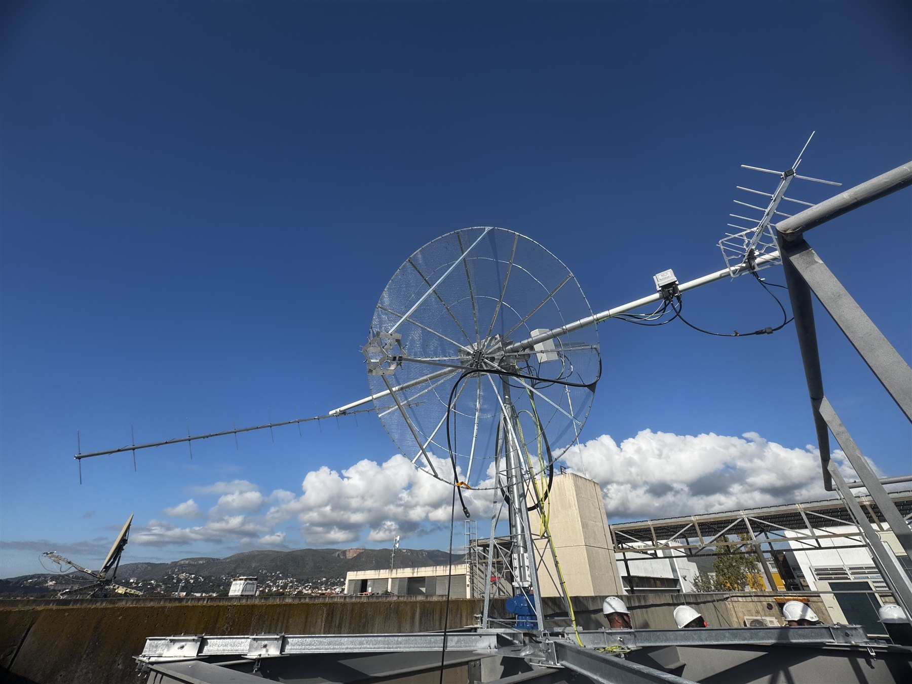 Satellite research installation on the CTTC rooftop